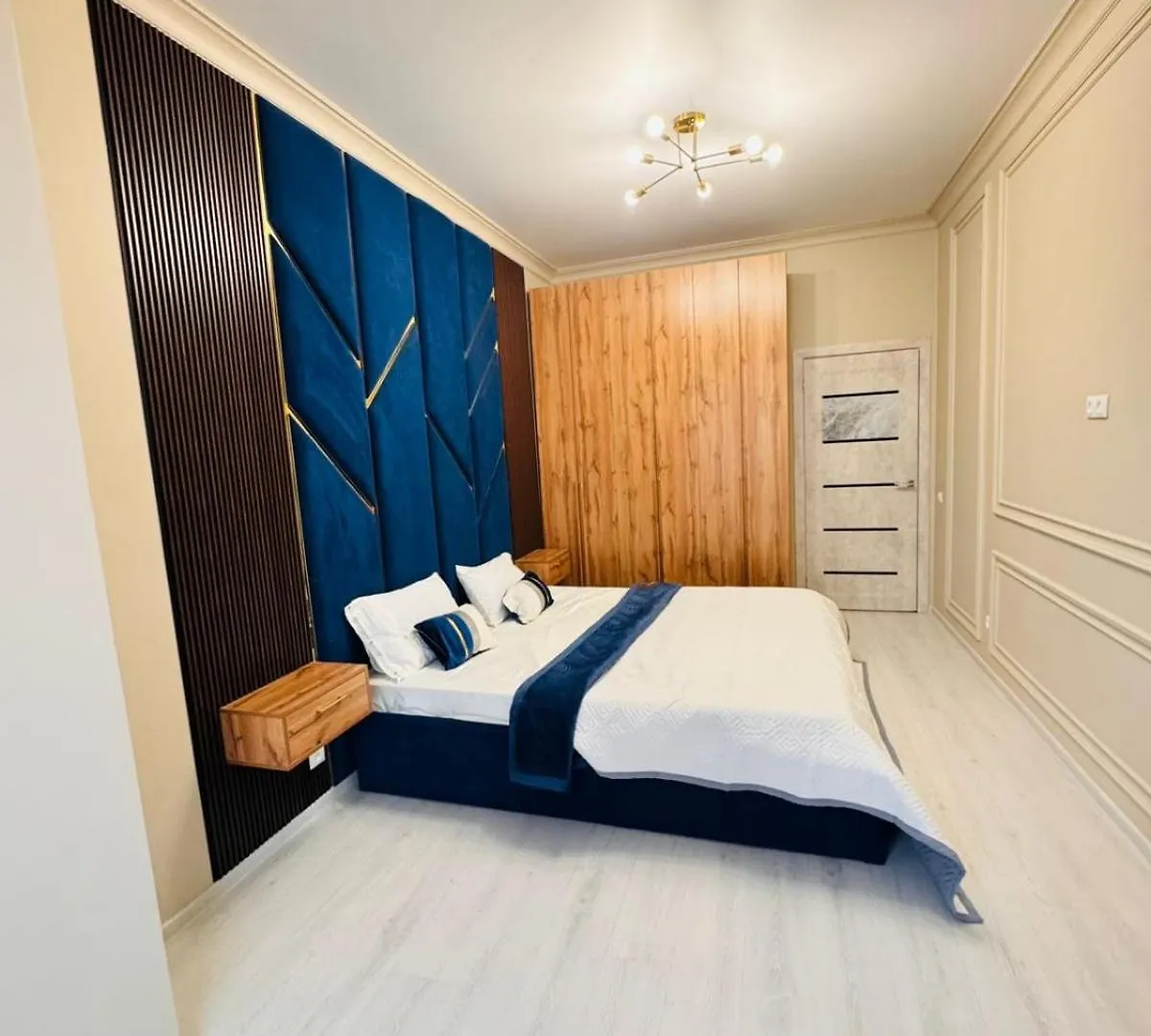 Комфорт Сити 9 Этаж Almaty Apartment